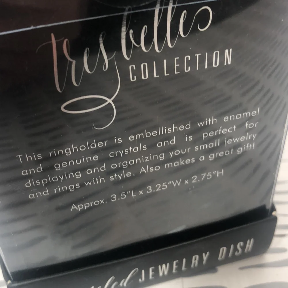 Tres belles collection ring holder